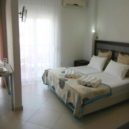 Mare D'Oro Apartment Sarti Bagian luar foto